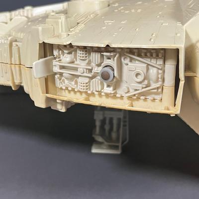 LOT 226: Vintage Star Wars Toys - Millenium Falcon, Tie Fighter and More - For Parts / Repair