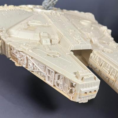 LOT 226: Vintage Star Wars Toys - Millenium Falcon, Tie Fighter and More - For Parts / Repair