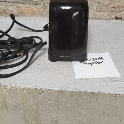 Sale Photo Thumbnail #987: Kodaslide Merit Projector in box. Works