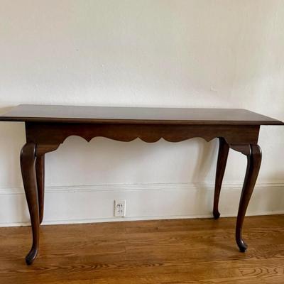 Sofa Table With Queen Anne Style Legs (LR-MG)