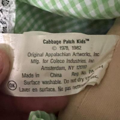 Cabbage Patch Doll Twins W/Papers (B3-RG)
