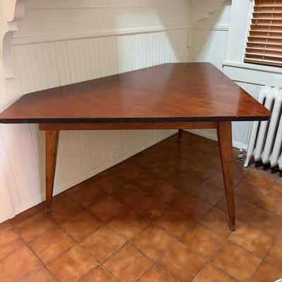 MCM Diamond Shaped Unique Table (P-MG)