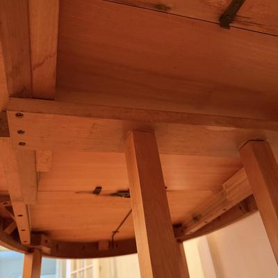 Drexel MCM Dining Table with Two Leaves (DR-MG)