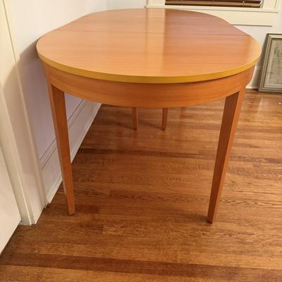 Drexel MCM Dining Table with Two Leaves (DR-MG)