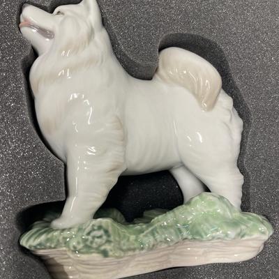 Lladro dog figurine