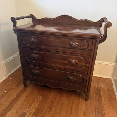 Davis Cabinet Company Lillian Russell Collection Washstand (B2-MG)