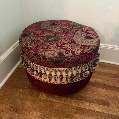 Circular Upholstered Accent Ottoman (B2-MG)