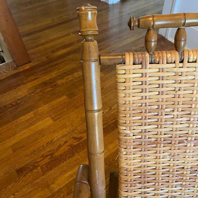 Bamboo Style Rocker (UH-BC)