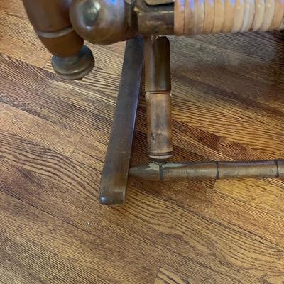 Bamboo Style Rocker (UH-BC)