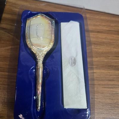 Sale Photo Thumbnail #9: 3 piece lot