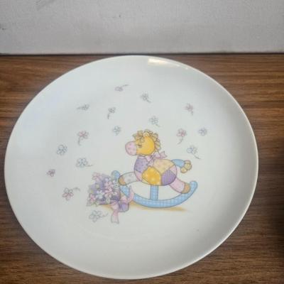 Sale Photo Thumbnail #14: 3 piece porcelain baby set