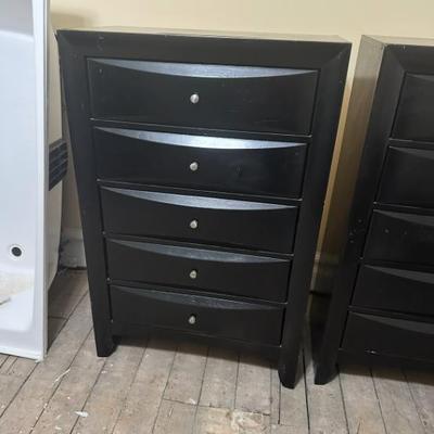 Sale Photo Thumbnail #21: Hard to see in photo but the finish is bubbling near the handle on the third drawer down from the top.