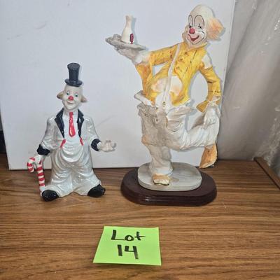 Sale Photo Thumbnail #54: 2 clown statues