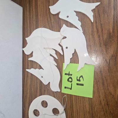 Sale Photo Thumbnail #57: Porcelain wind chimes