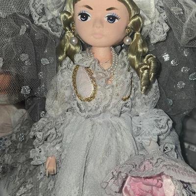 Sale Photo Thumbnail #67: Lot of porcelain and assorted dolls