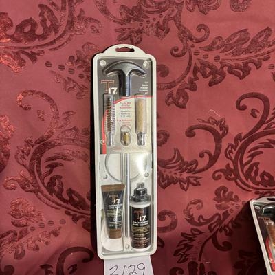 T/C T17 BLACK POWDER CLEANING KIT