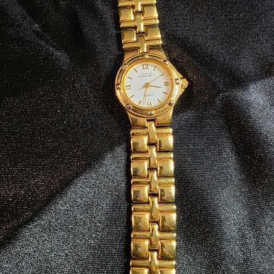 Giorgio Beverly Hills Gold-Tone Women’s Quartz Bracelet Watch – Roman Numerals, Vintage Style
