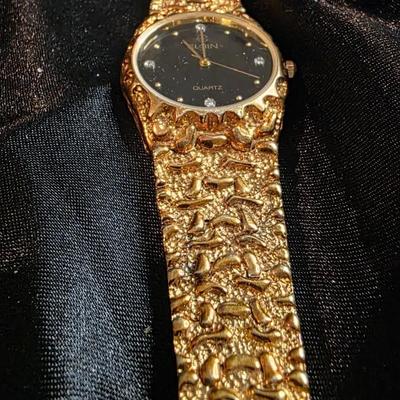 Vintage Elgin Ladies Gold Nugget Quartz Watch - Diamond Markers Black Dial with Nugget Link Bracelet