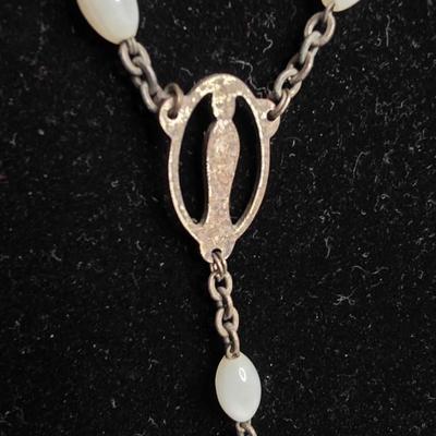 Vintage Mother-of-Pearl Bead Rosary Necklace with Silver-Tone Cross – Graceful & Timeless