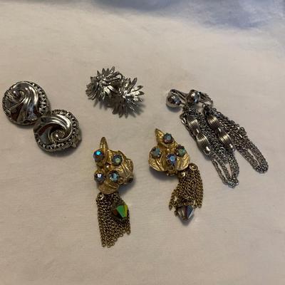 FOUR PAIRS CLIP ON EARRINGS