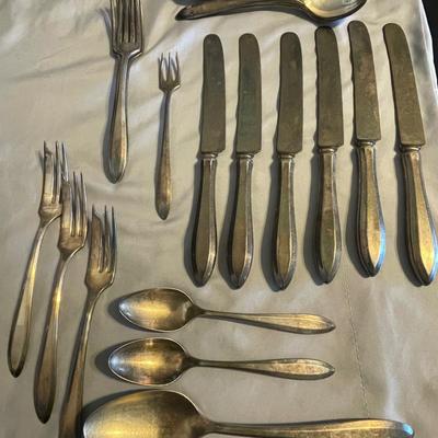 VARIETY OF COMMUNITY PLATE PIECES