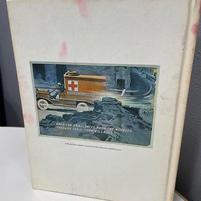 American Heritage book with color castle crayons