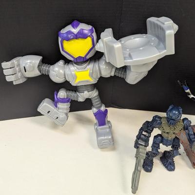 Articulated Figures - Lost In Space Battle Robots