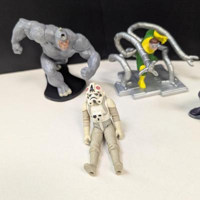 Action Figures - Doctor Ocotupus - Spiderman Venom & Sandman