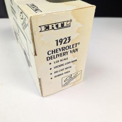 1923 Chevrolet Delivery Van - Replica Bank
