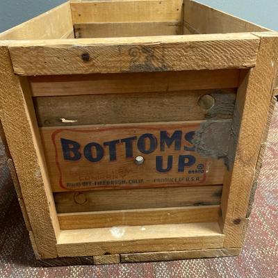 Bottoms Up box