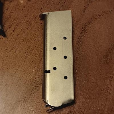 2 NEW BROWNELLS 6.8-10RD-SS MAGAZINES AND 2 PISTOL MAGAZINES