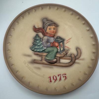 Collection of M.I. Hummel Annual Plates with Boxes – 1971–1979