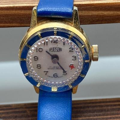 LOT 404: Vintage Swiss Watches - Hudson, Lugar and Ravisa