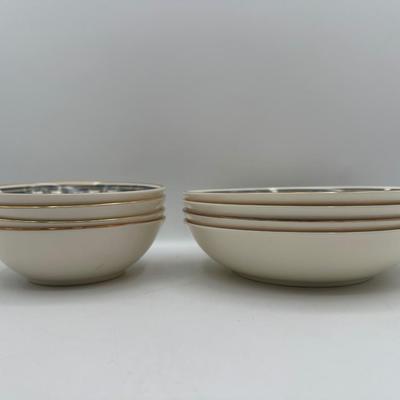 Royal Doulton “Albany” Bone China — 34-Piece Set (1986)