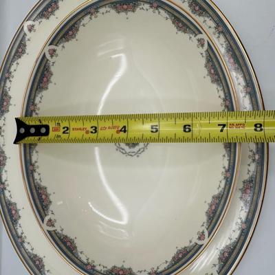 Royal Doulton “Albany” Bone China — 34-Piece Set (1986)