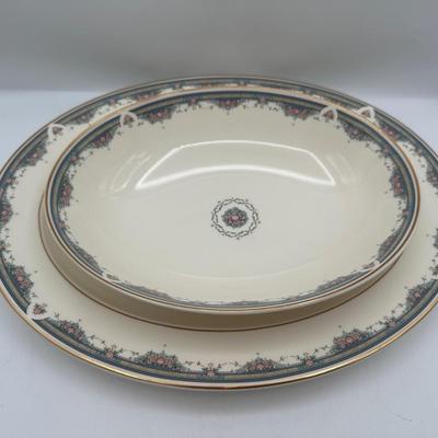 Royal Doulton “Albany” Bone China — 34-Piece Set (1986)