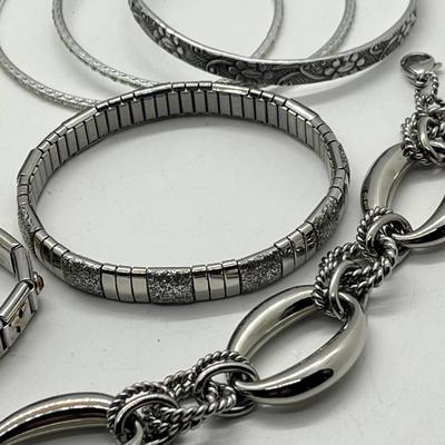 LOT 420: Costume Jewelry Collection - Avon and More!