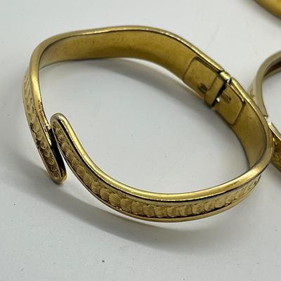 LOT 422: Gold Toned Jewelry Collection Including Awesome Frog Cocktail Ring and more