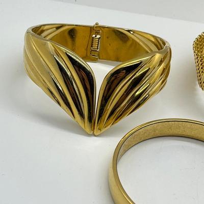 LOT 422: Gold Toned Jewelry Collection Including Awesome Frog Cocktail Ring and more