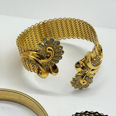 LOT 422: Gold Toned Jewelry Collection Including Awesome Frog Cocktail Ring and more