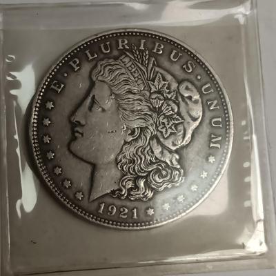 1921 MORGAN SILVER DOLLAR