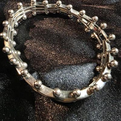 Modernist Silver-Tone Orb Link Bracelet – Sculptural Contemporary Accent