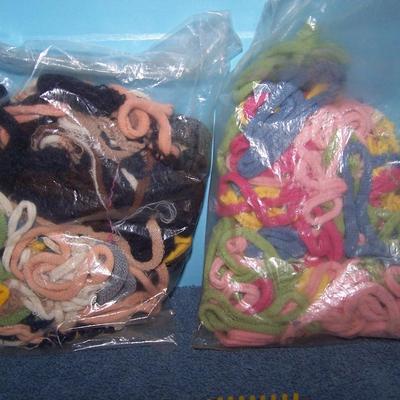 LOT 200 GREAT VINTAGE POT HOLDER WEAVING SET