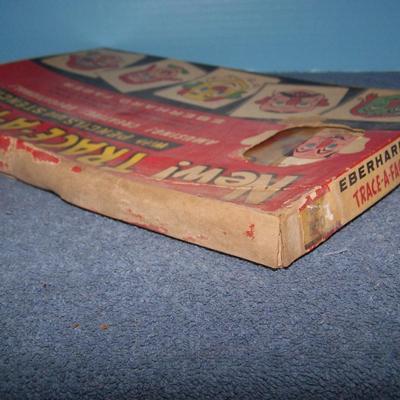 LOT 206 WONDERFUL VINTAGE STENCIL/WEAVING/SEWING KITS