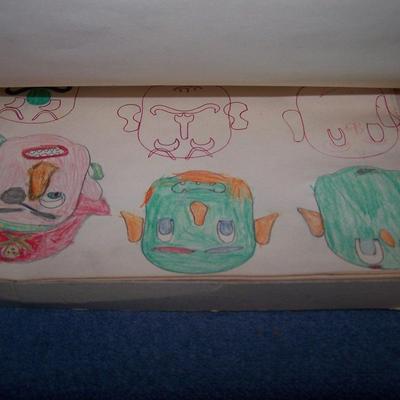 LOT 206 WONDERFUL VINTAGE STENCIL/WEAVING/SEWING KITS