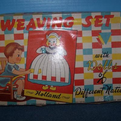 LOT 206 WONDERFUL VINTAGE STENCIL/WEAVING/SEWING KITS