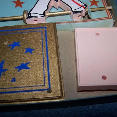 LOT 207 FAB VINTAGE TEETER-TOTS & MR BUBBLES TURTLE