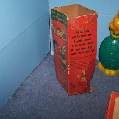 LOT 207 FAB VINTAGE TEETER-TOTS & MR BUBBLES TURTLE