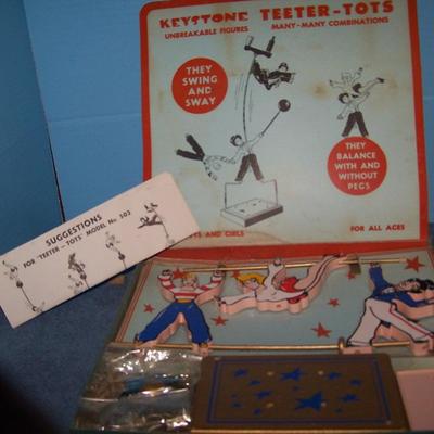 LOT 207 FAB VINTAGE TEETER-TOTS & MR BUBBLES TURTLE