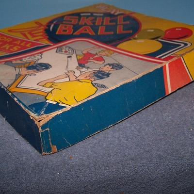 LOT 209 GREAT VINTAGE SKILL BALL & KEYS of LEARNING